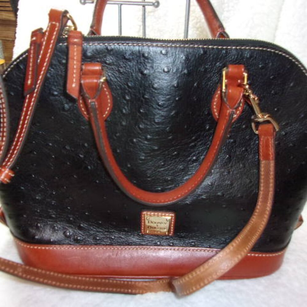 E-121 DOONEY&BOURKE OSTRITCH ZIP ZIP SATCHEL W/MATCHING WALLET